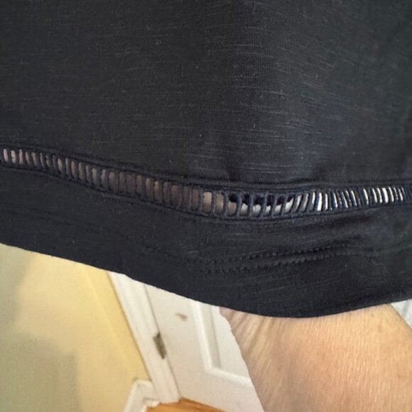 Victoria's Secret Essential Long-Sleeve Top Cut-Out Back in Black Sz Extra Small - Picture 3 of 6